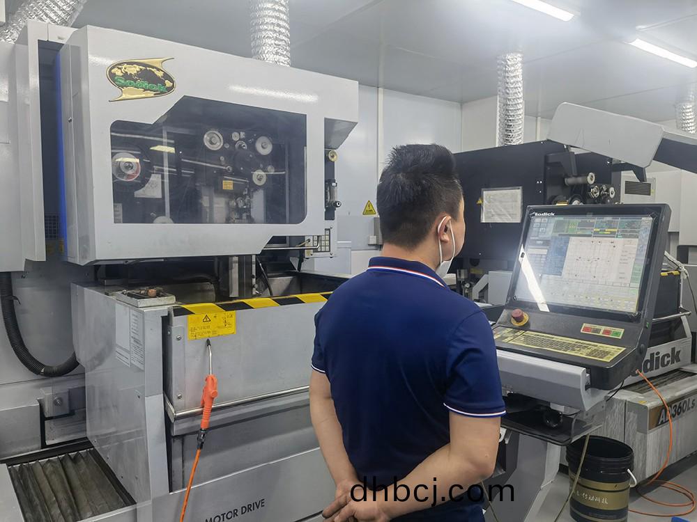 沙迪尅慢走絲-02